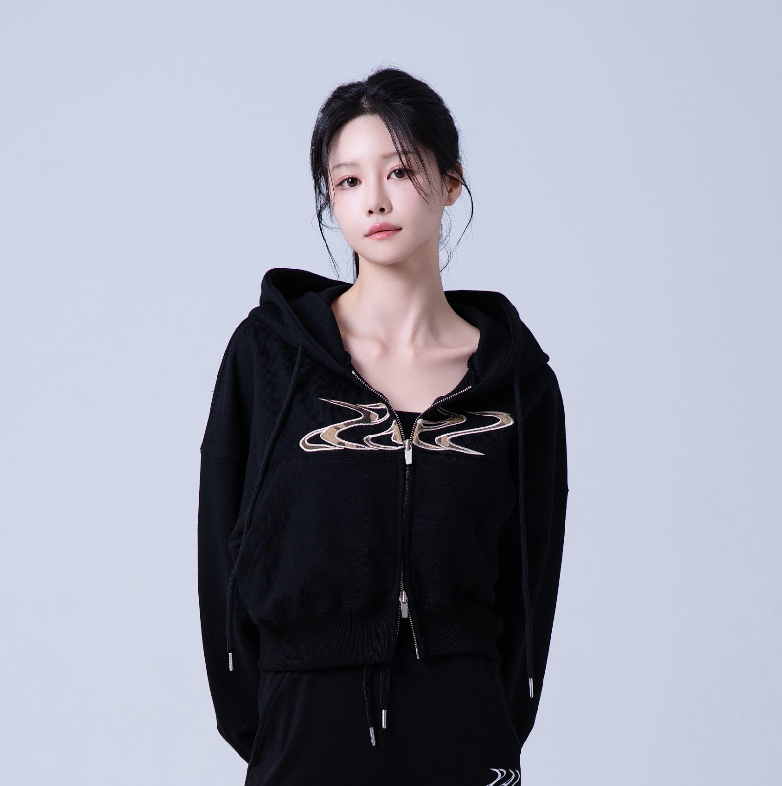 ๐๐๐ ์ฐ๋จผ ์นด๋ชจ ๋ก๊ณ ์คํ๋ฆฟ ํฌ๋กญ ํ๋ ์ง์
(Black) 4