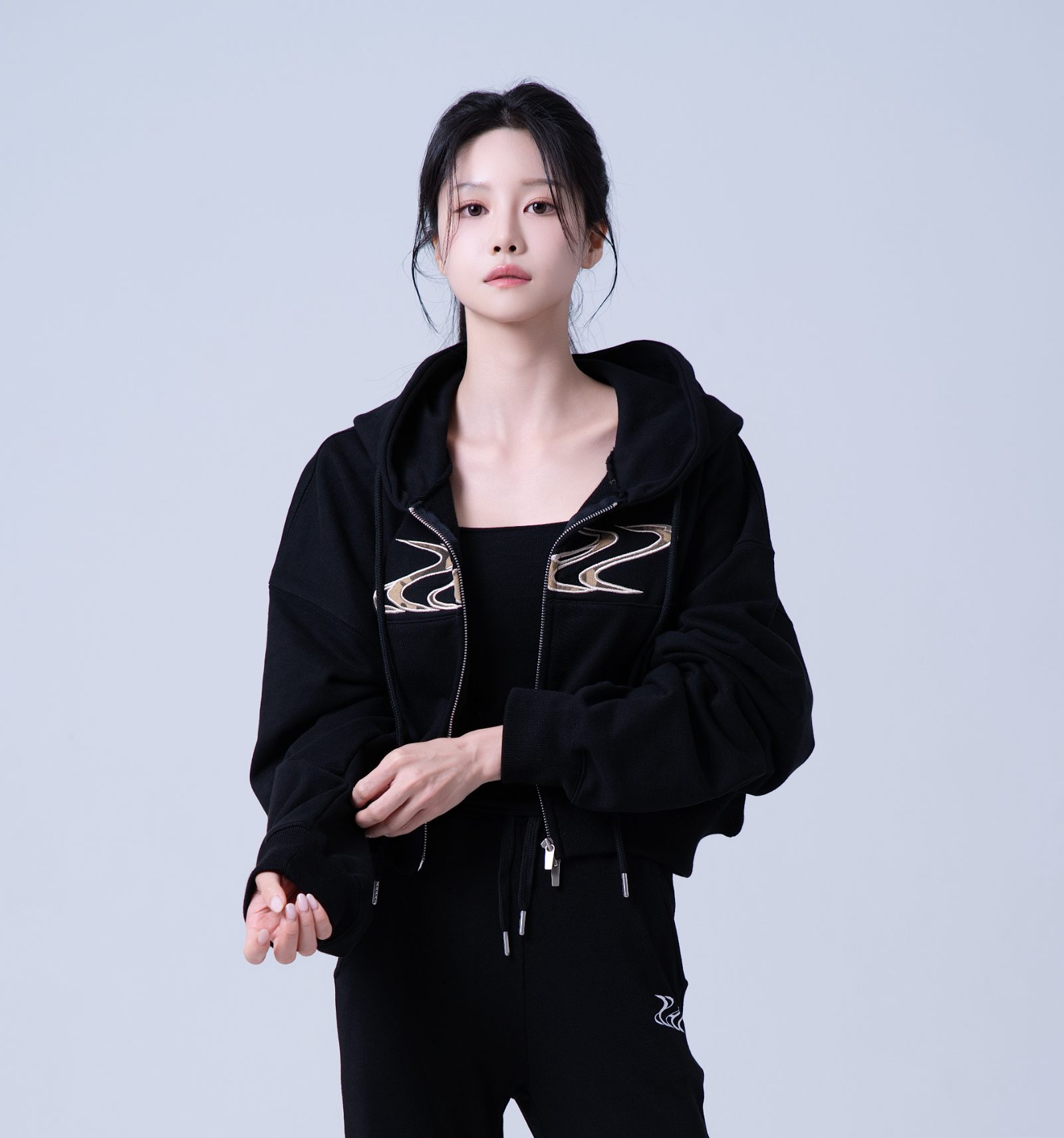 ๐๐๐ ์ฐ๋จผ ์นด๋ชจ ๋ก๊ณ ์คํ๋ฆฟ ํฌ๋กญ ํ๋ ์ง์
(Black) 3