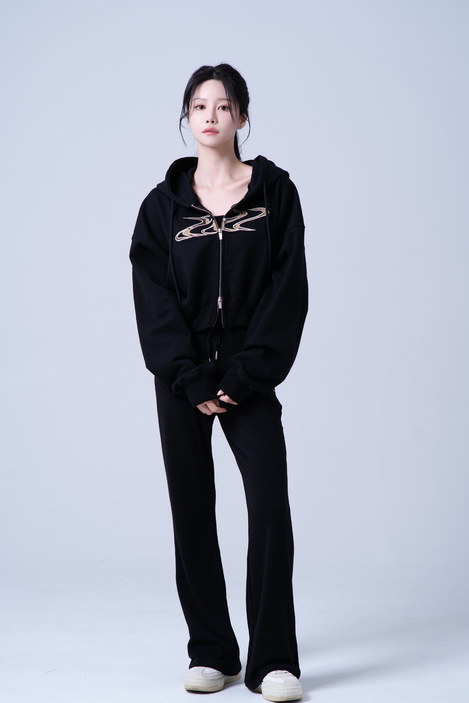 ๐๐๐ ์ฐ๋จผ ์นด๋ชจ ๋ก๊ณ ์คํ๋ฆฟ ํฌ๋กญ ํ๋ ์ง์
(Black) 5